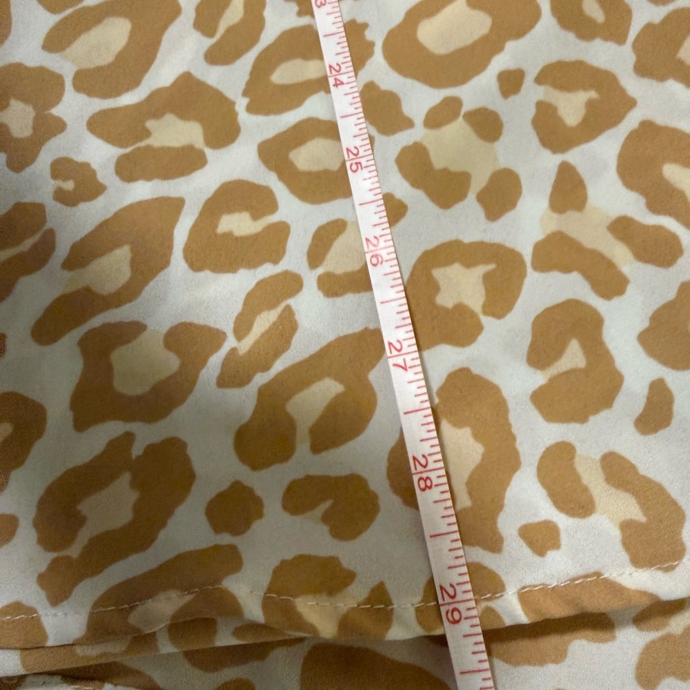 Torrid Size 3 Leopard Print Split Neck Blouse Plu… - image 6